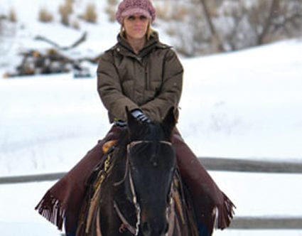 winter-horseback-rides-rocky-mountain-outfitters