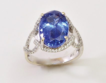 designs-by-knight-park-city-jeweler-blue-diamond-ring